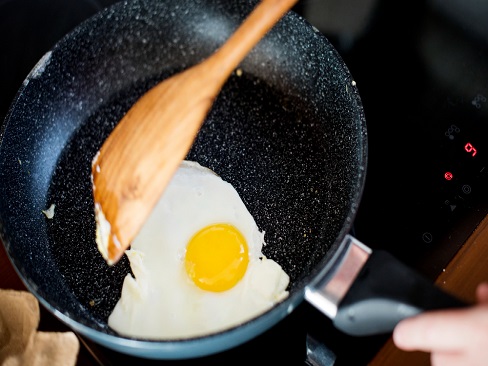 Induction Cooker vs. Ceramic Cooker: A Procurement Manager's Guide
