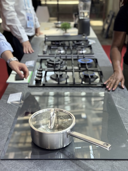 Katro Wraps Up Successful Canton Fair Showcase, Invites Buyers to Factory for Custom Kitchen Solutions