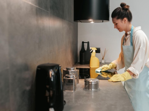 Effortless Maintenance for Smart Cooktops: Why Katro Appliances Win Over Global Wholesalers
