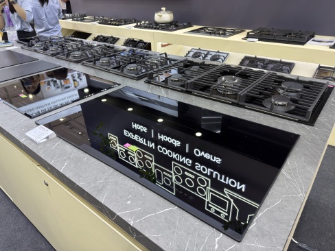 Katro Appliance Shines at April 2026 Canton Fair with 24 New Products – Strong Interest from Global Customers