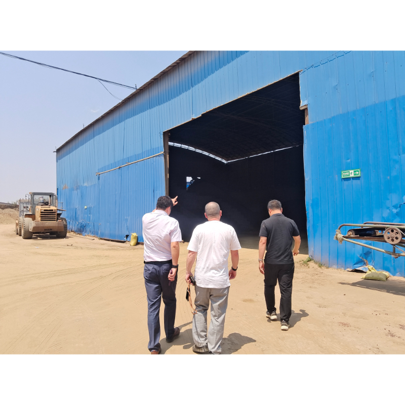 Japanese customers visited our vermiculite processing plant