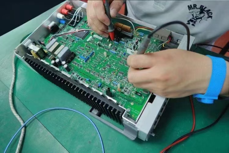Low Volume PCB Assembly Made Easy with Shinelink