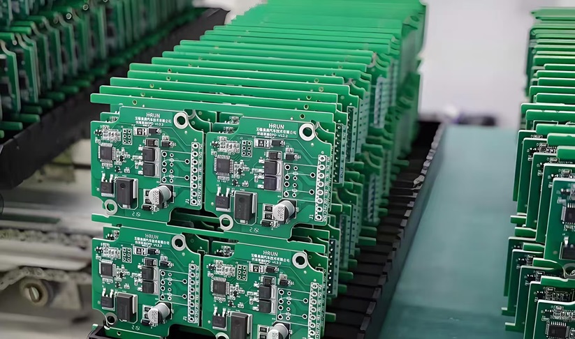 Low Volume PCB Assembly Made Easy with Shinelink