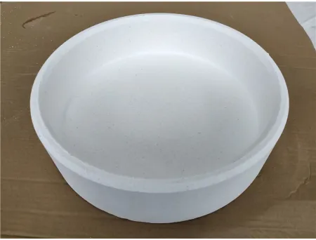 坩堝および匣材用の新素材