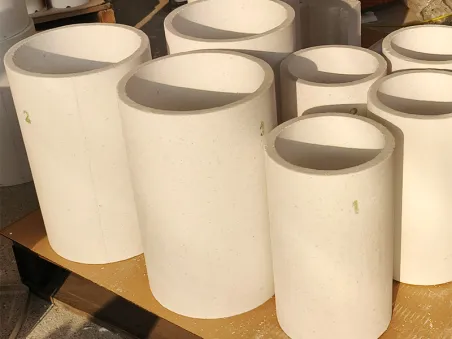 Corundum Crucibles vs Graphite Crucibles: Choosing the Right Material for Your Furnace