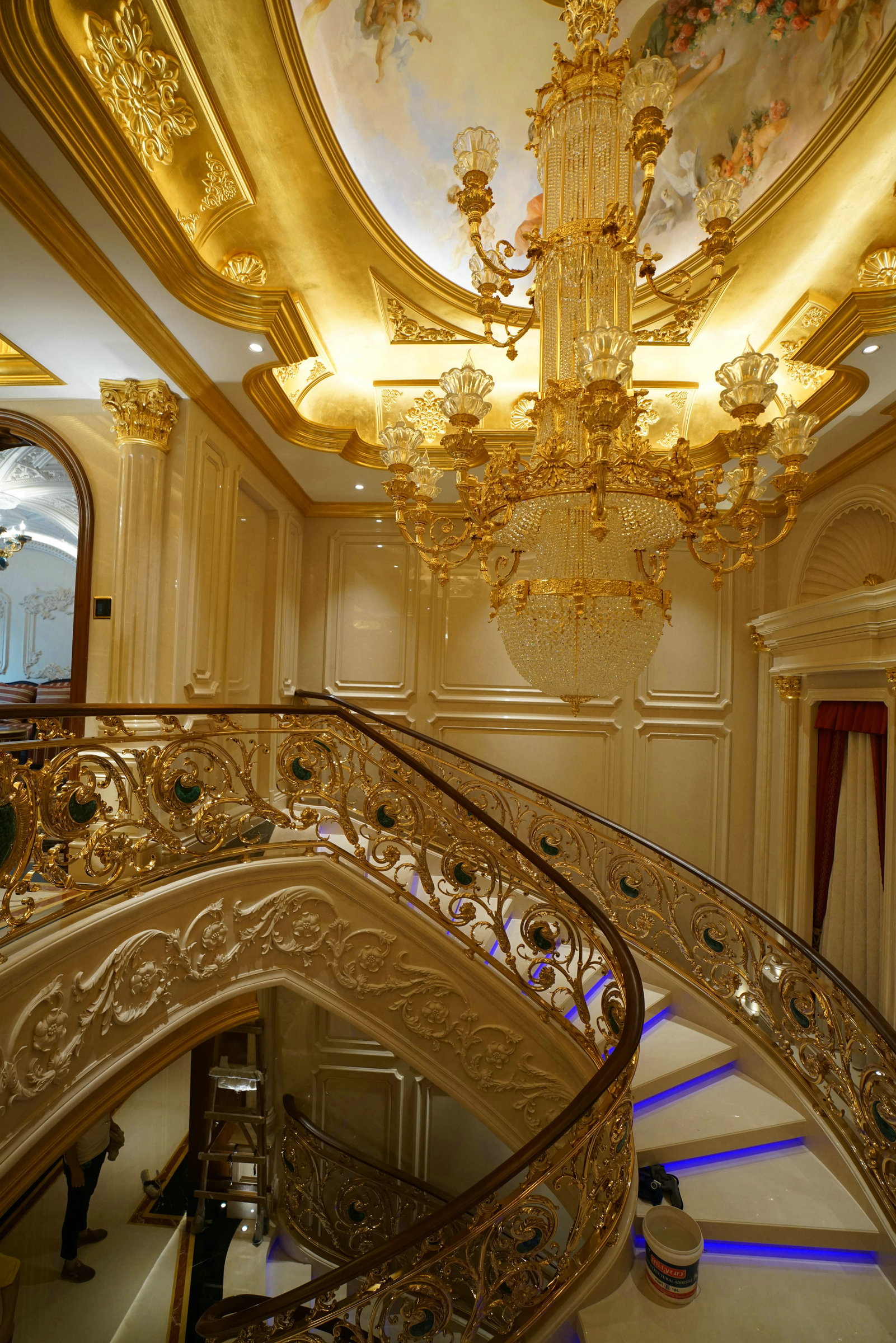 Customizable Golden Peacock Stair Railing-Handrail of staircase