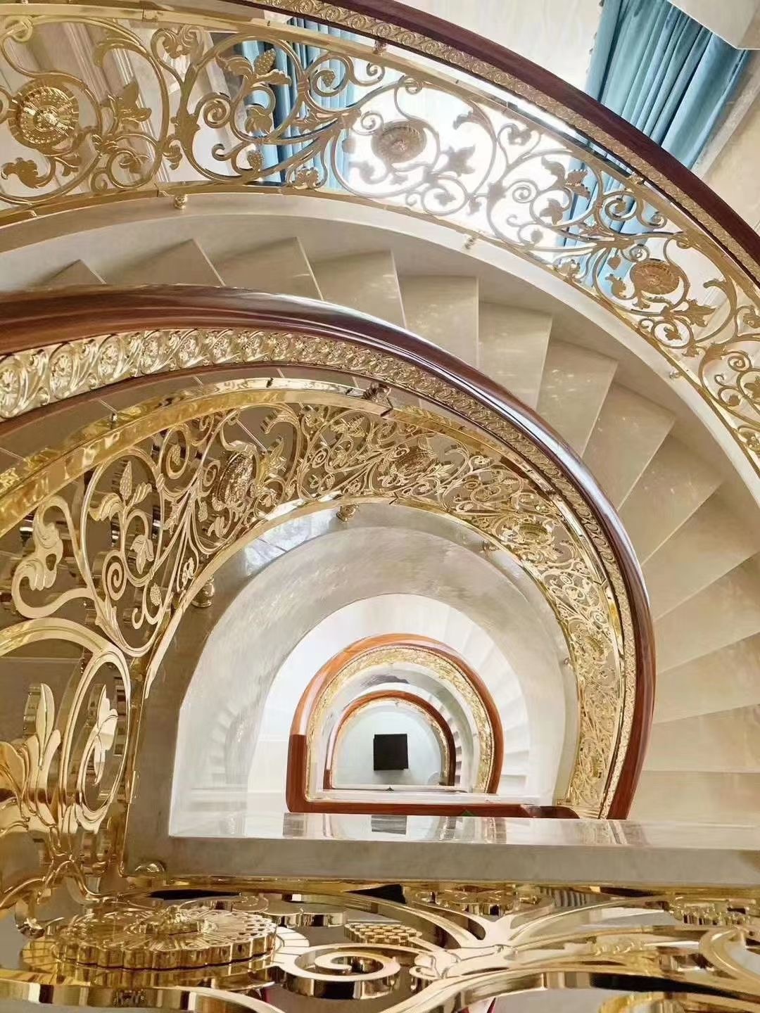 Customizable Golden Peacock Stair Railing-Handrail of staircase