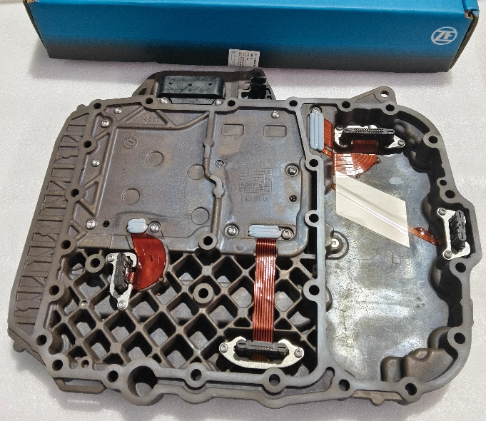 ZF 12-Speed AMT Transmission Electronic Control Unit TCU 6070.023.002 ...