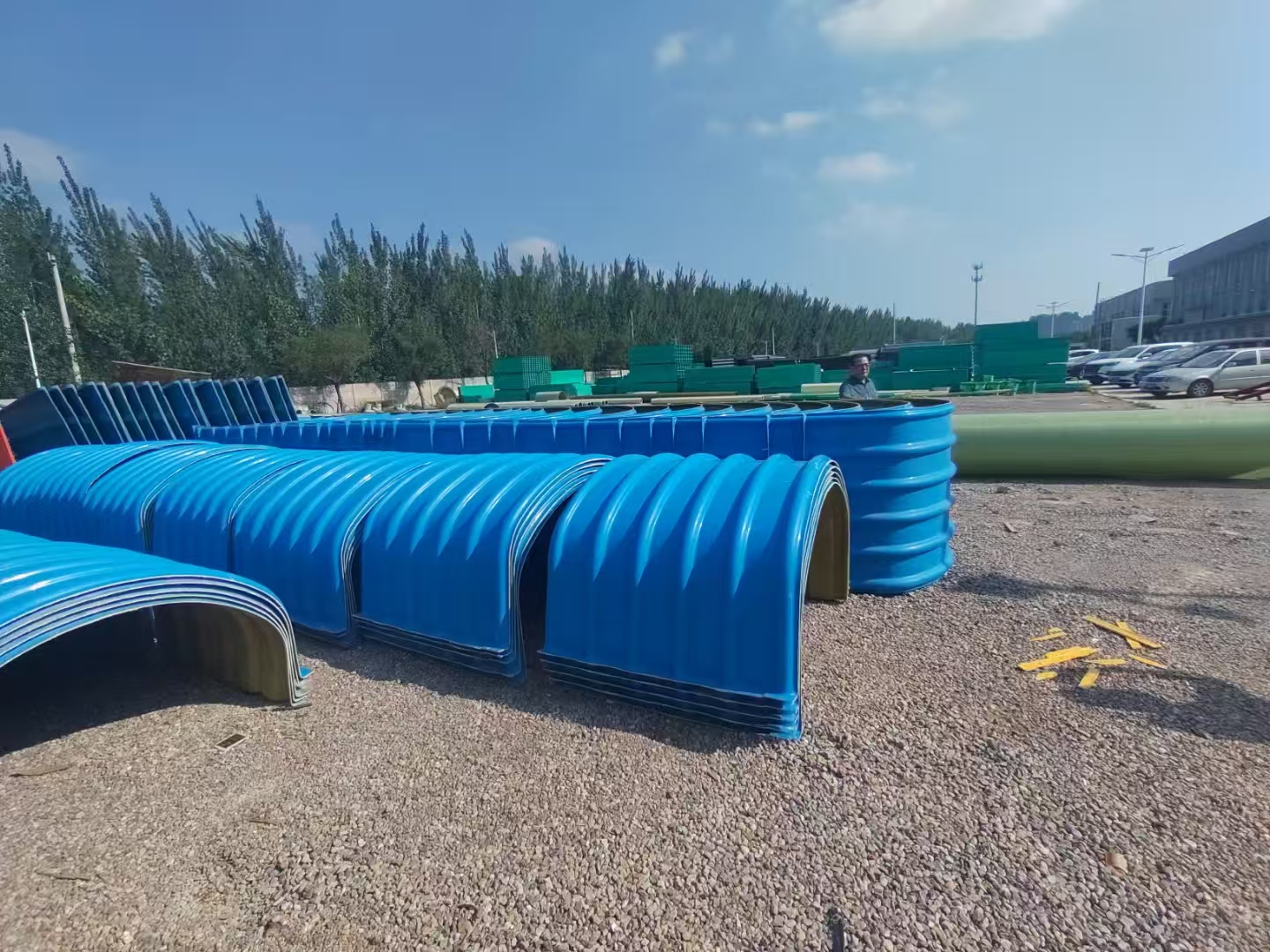 Dustproof and rainproof conveyor belt cover