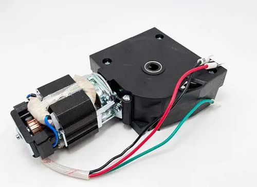 Application of Universal Motors in Industrial Circuit Breakers
