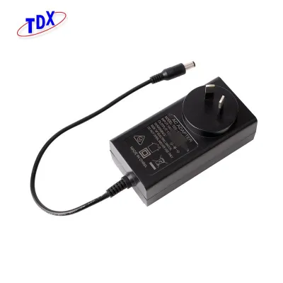Adaptador de potencia de montaje en la pared-72W-12V 6A -au enchufe