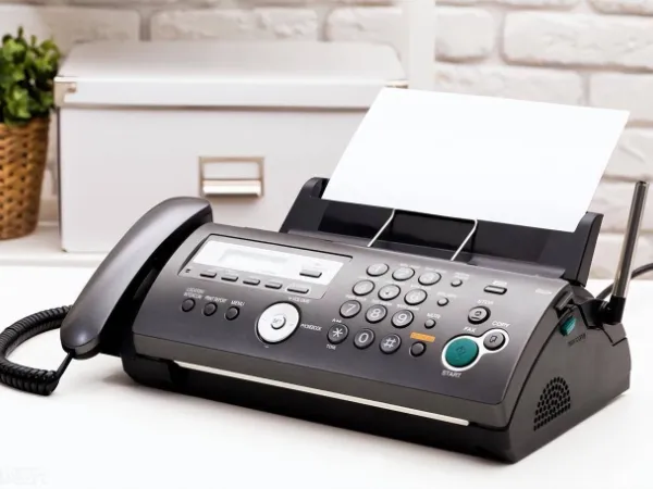 ICT设备的电源适配器