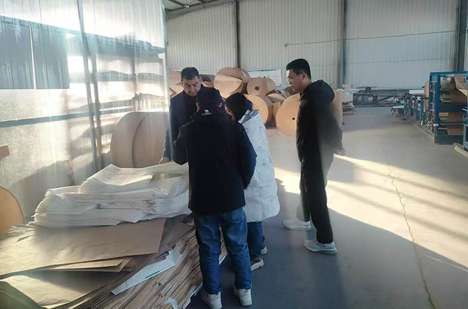 Customer visit our factory