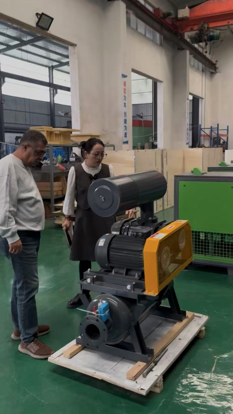 An Iraqi customer visited the factory and ordered Roots blowers