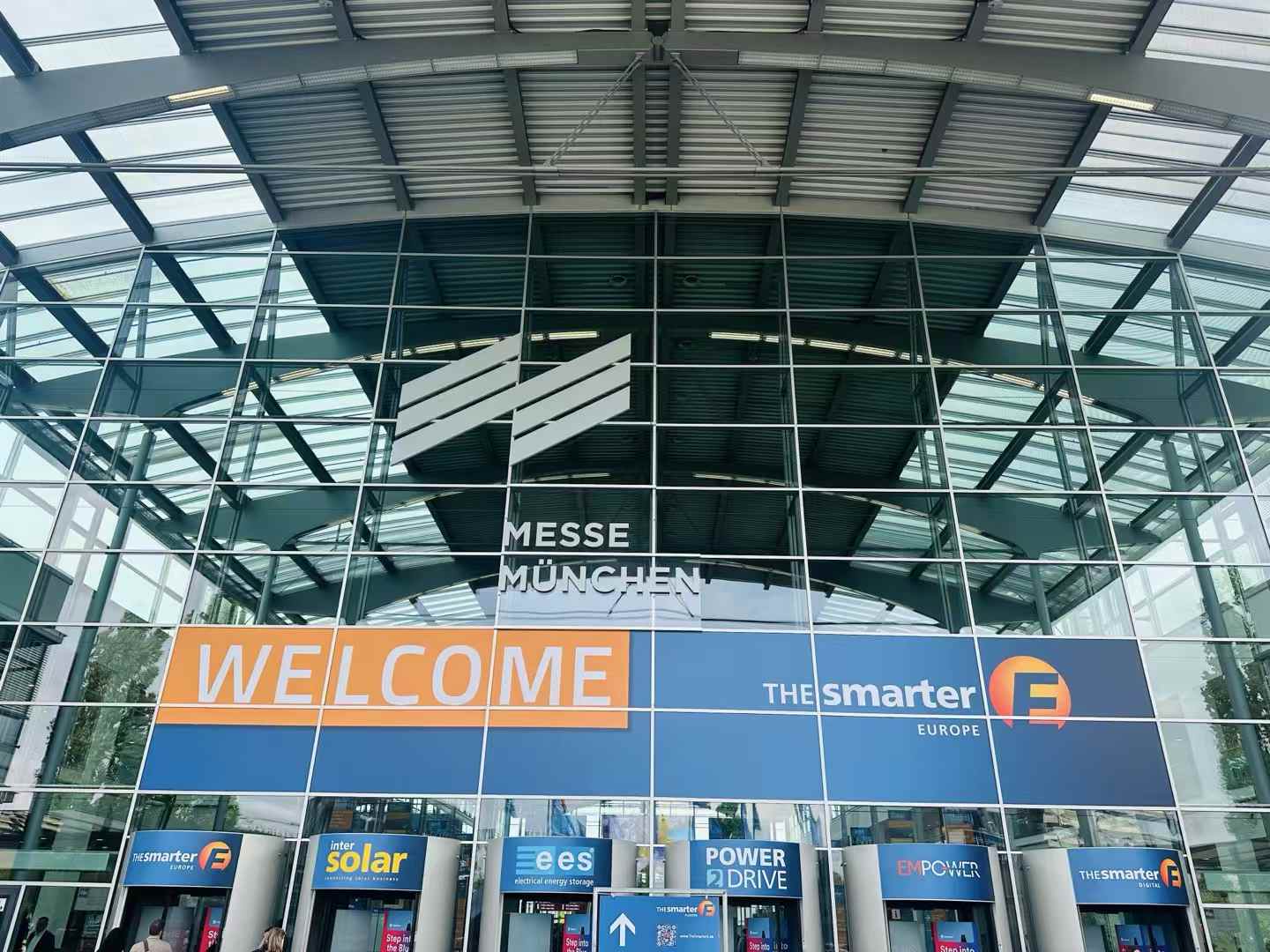 Shenzhen Victor Solar Ignites Innovation at Intersolar Europe 2025