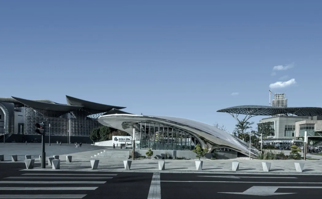 Wuxi Grand Theater subway entrance stainless steel sculpture