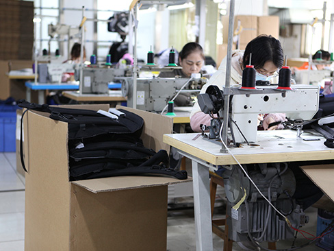 Guangzhou Huanle Industry Co., Ltd.  is deeply involved in the functional luggage market