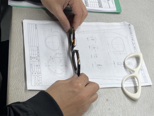 Bespoke Eyewear: The Future of Designer Frames