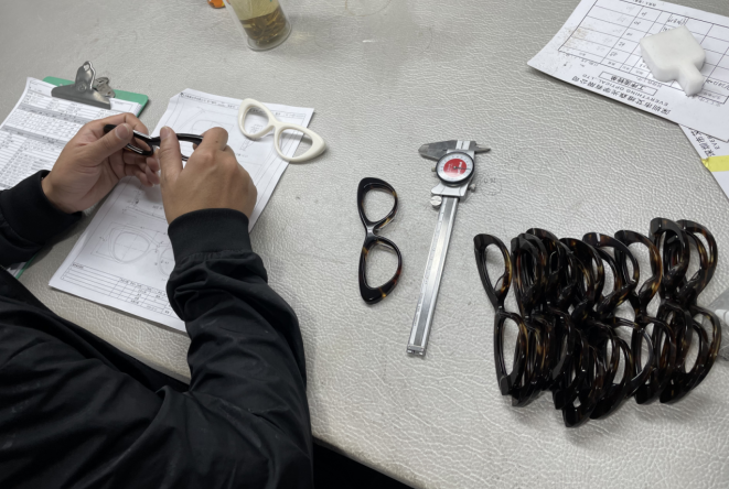 Custom High-Quality Sunglasses