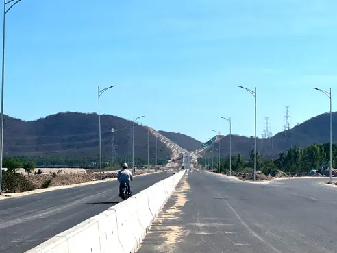 Révolutionner l'éclairage industriel avec les projecteurs LED