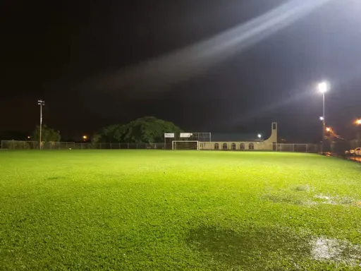 ملعب إضاءة الفيضان