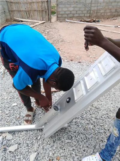 150W Solar Street Light Outdoor sur les quartiers résidentiels au Nigéria