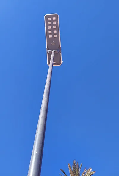 Le réverbère solaire intégré dans le réverbère commercial en Algérie