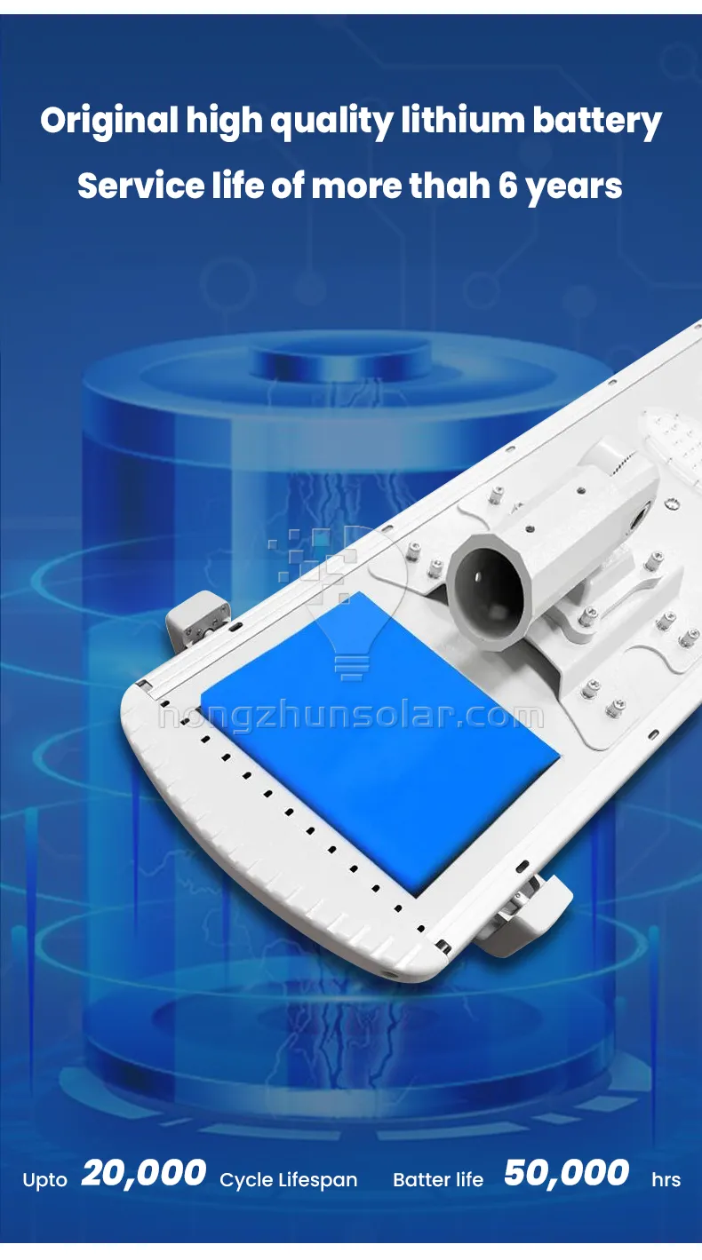 Auto Cleaning Solar Panel Function Waterproof IP65 100W-500W Outdoor Solar Street Light