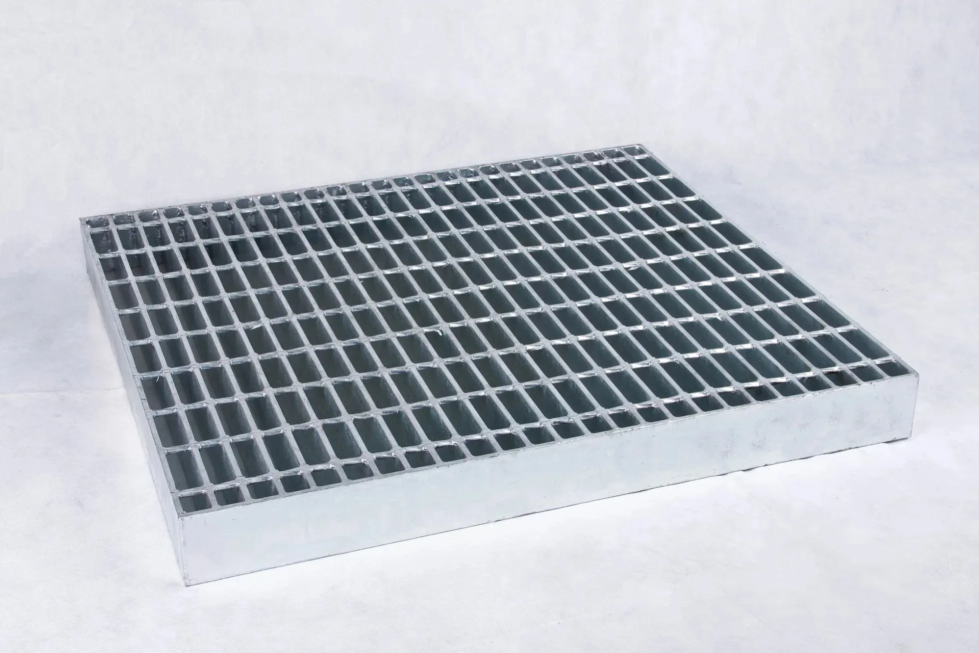 Durable Galvanized Metal Stair Treads - T3 Type Steel Grating from China