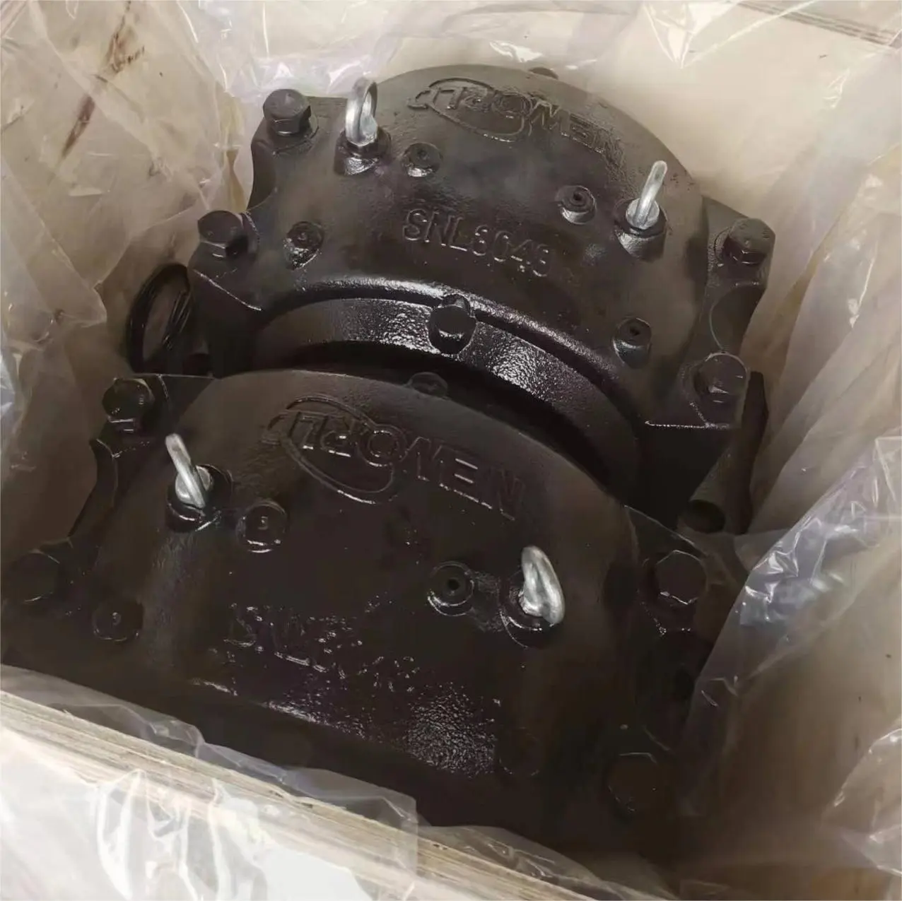 Stock of SNL Split plummer block housings