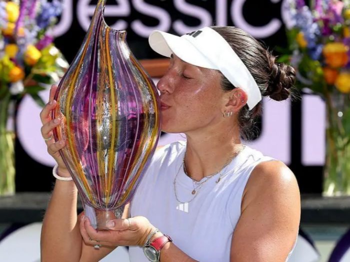 Jessica Pegula Secures First Clay-Court Title with Stunning Comeback in Charleston