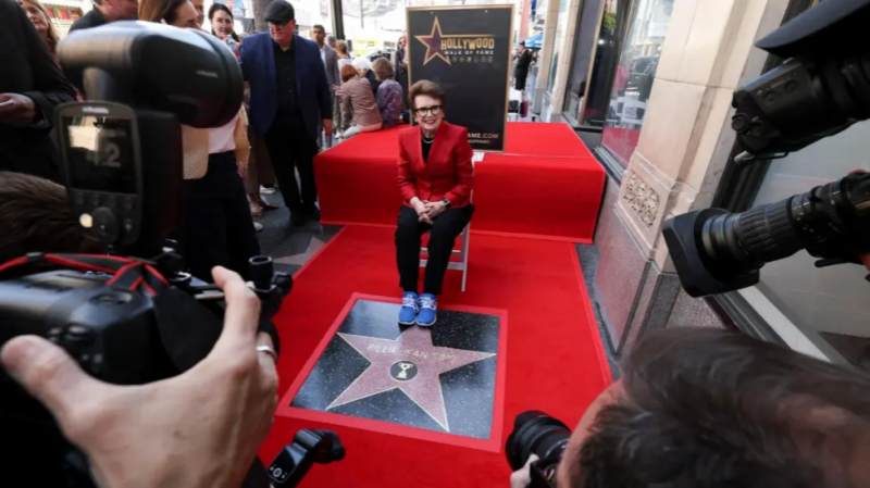 Billie Jean King Receives Star on Hollywood Walk of Fame | Smy Tennis Honors Tennis Icons