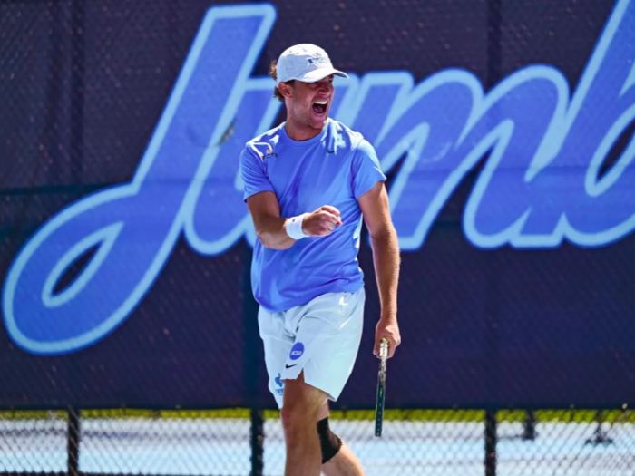 Tufts Men’s Tennis Advances to NCAA DIII Quarterfinals, Set for Showdown with Emory