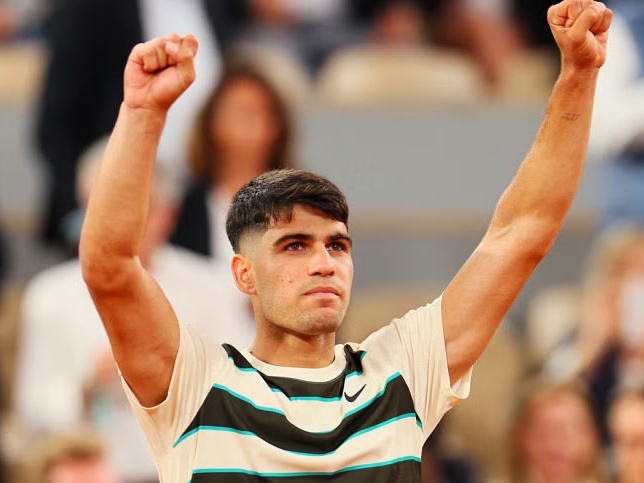 Carlos Alcaraz Advances to French Open Final After Musetti Retires