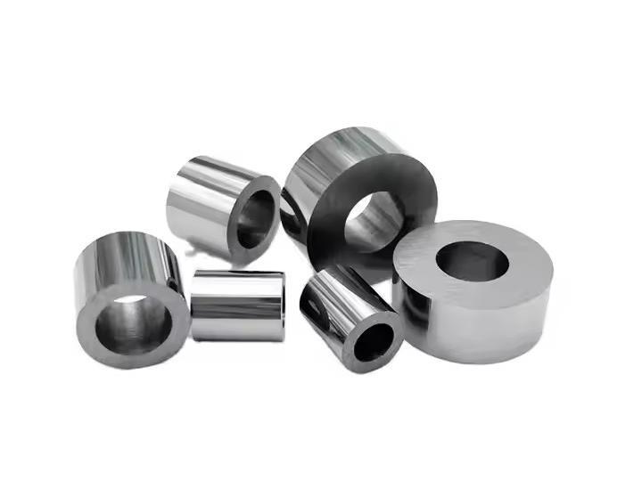 Differences and Functions of Cemented Carbide Shaft Sleeves, Drill Sleeves and Bushings