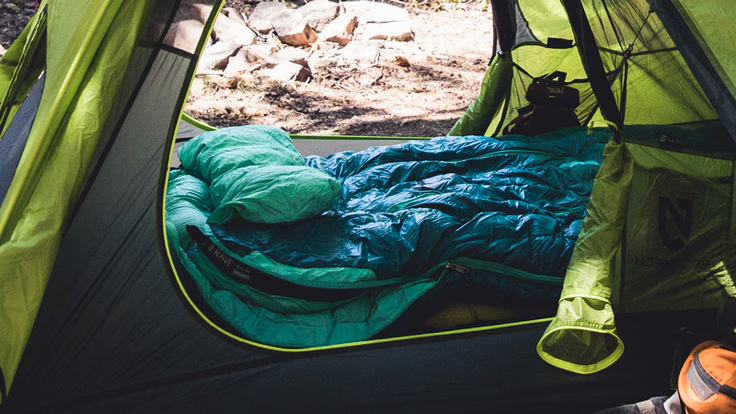 What is a 4 seasons sleeping bag?