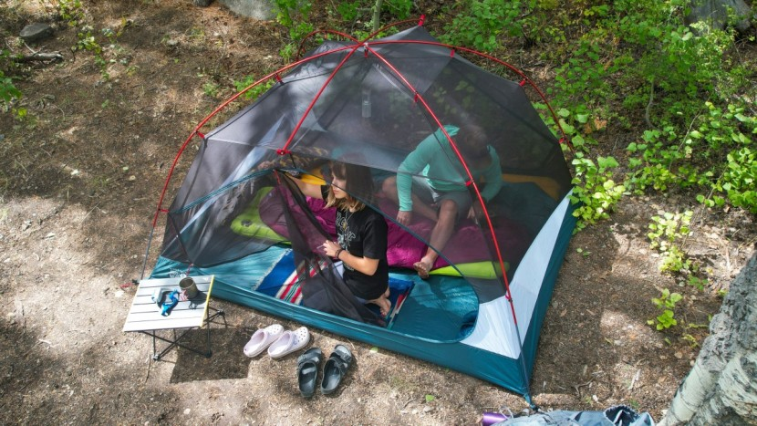 How to set up a tent quickly?