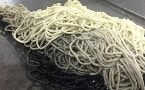 The three most common ways to clean the screw of a twin-screw extruder, which one do you use?