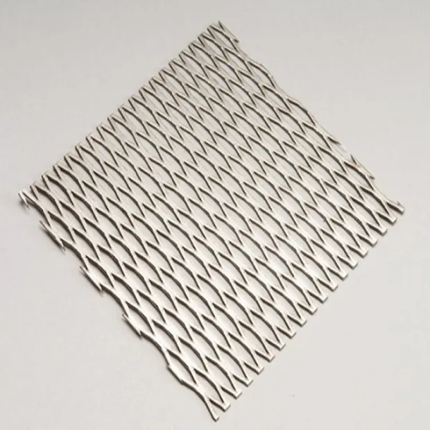 Abgeflachtes Metall