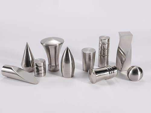 Explores Value-Added Accessories Like Finials, Brackets, and Tiebacks, Essential for Wholesalers and Retailers