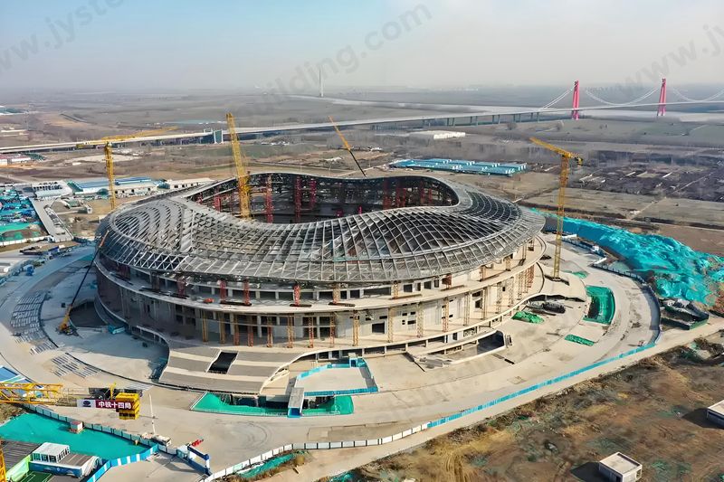 Sportanlagen in Stahlkonstruktion