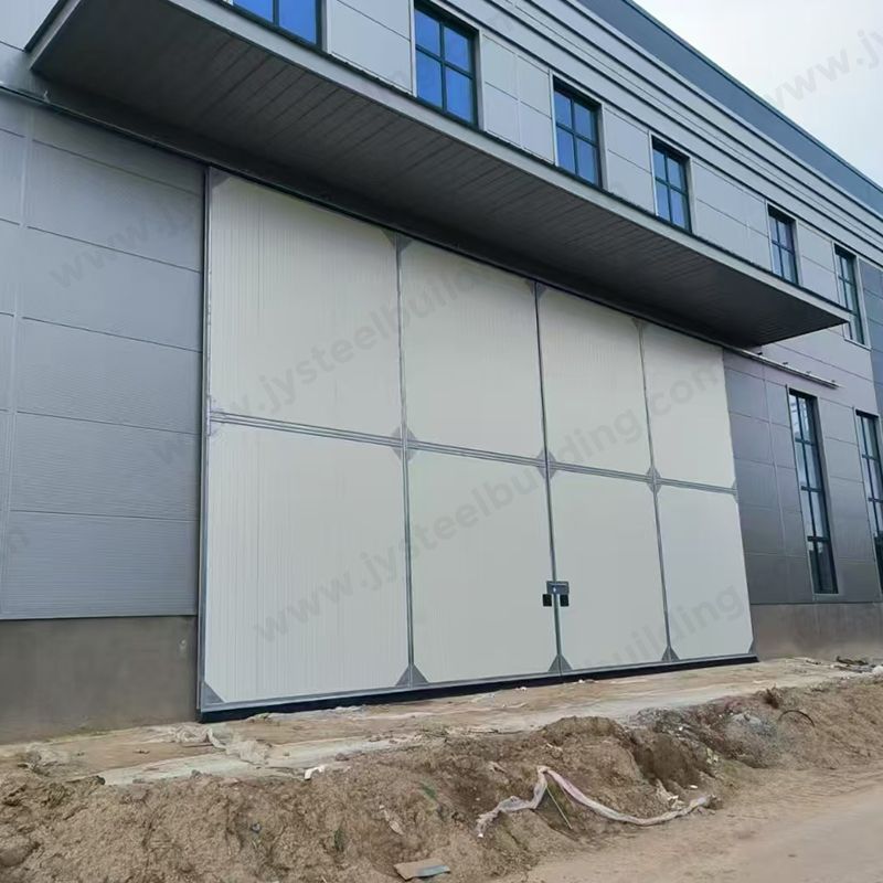 Magas minőségű energiatakarékos ajtók és ablakok.