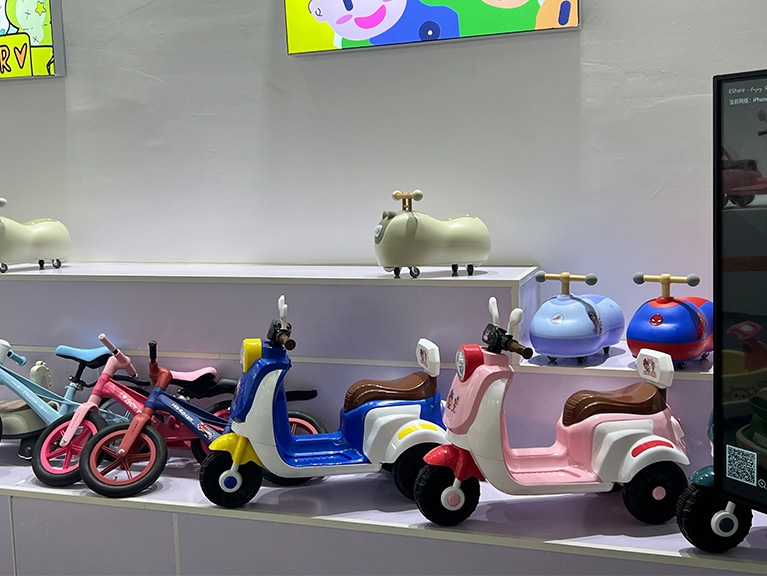 Chinese and foreign merchants gathered in the &quot;Toy Capital&quot;, and major factories participated in the Pingxiang Toy Exhibition