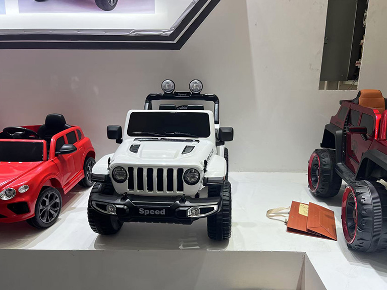 Chinese and foreign merchants gathered in the &quot;Toy Capital&quot;, and major factories participated in the Pingxiang Toy Exhibition