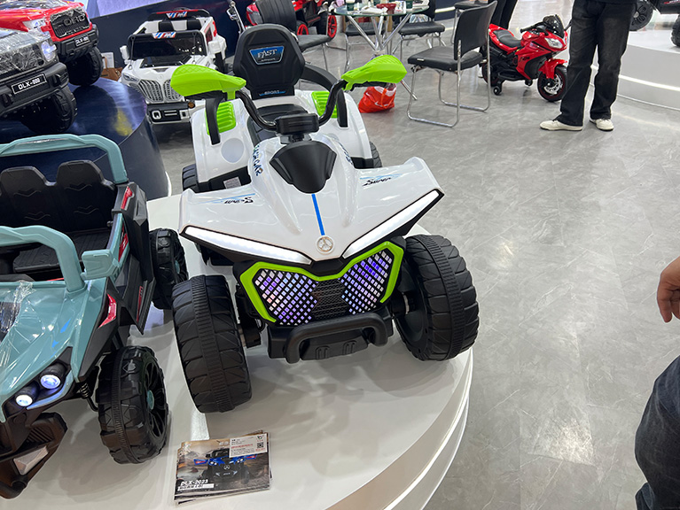 Chinese and foreign merchants gathered in the &quot;Toy Capital&quot;, and major factories participated in the Pingxiang Toy Exhibition