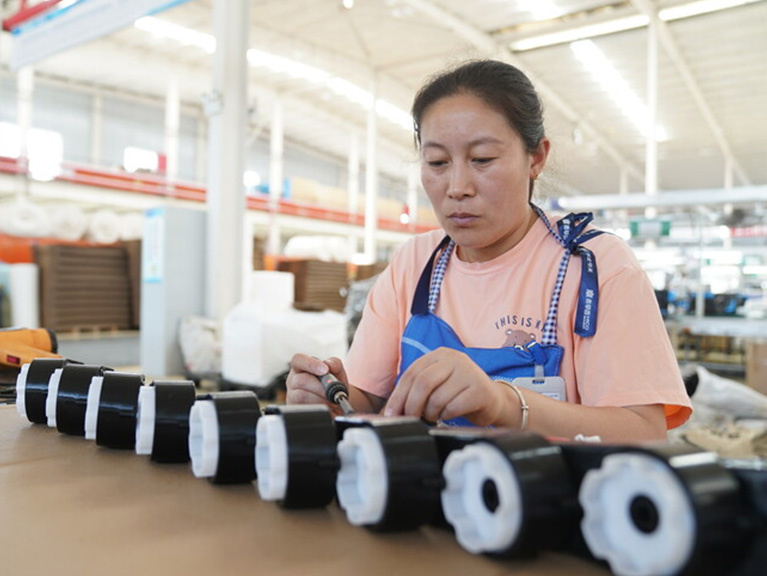 Innovative research and design, foreign trade performance goes against the trend