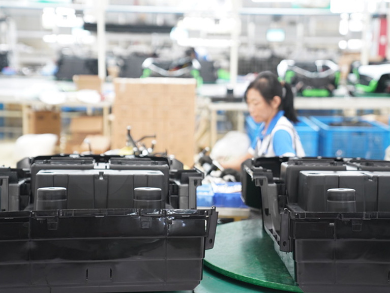 Go all out to catch up with orders, busy production at the end of the year