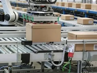 Machine for packaging advanced solutions for efficient and safe packing