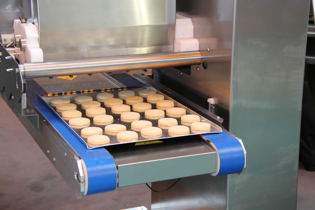 [Biscuit Checker]-Let every biscuit be weighed to the satisfaction