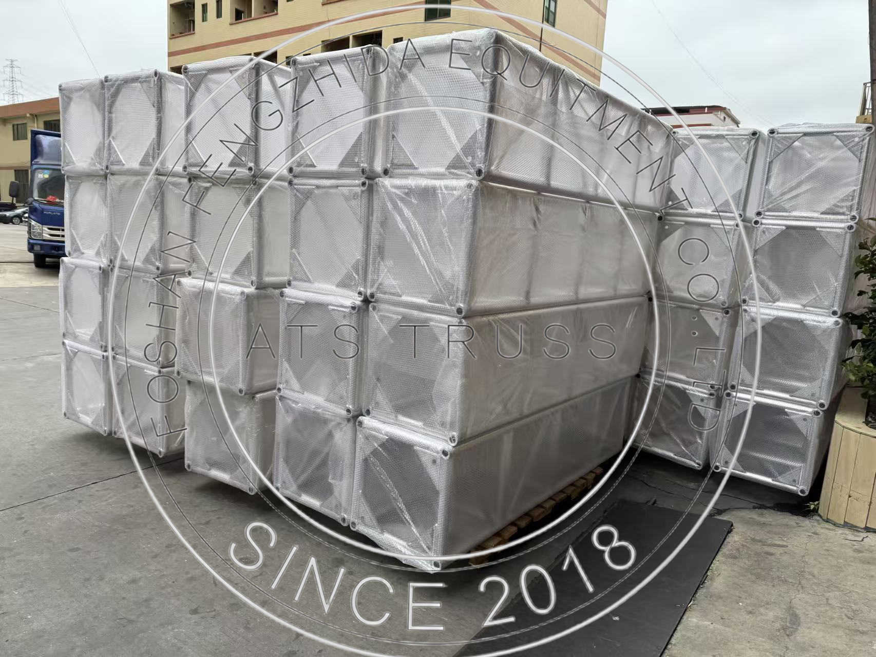 Aluminum Alloy Bolt Screw Truss System 520 x 520 mm Loading 4 X 40 HQ Containers